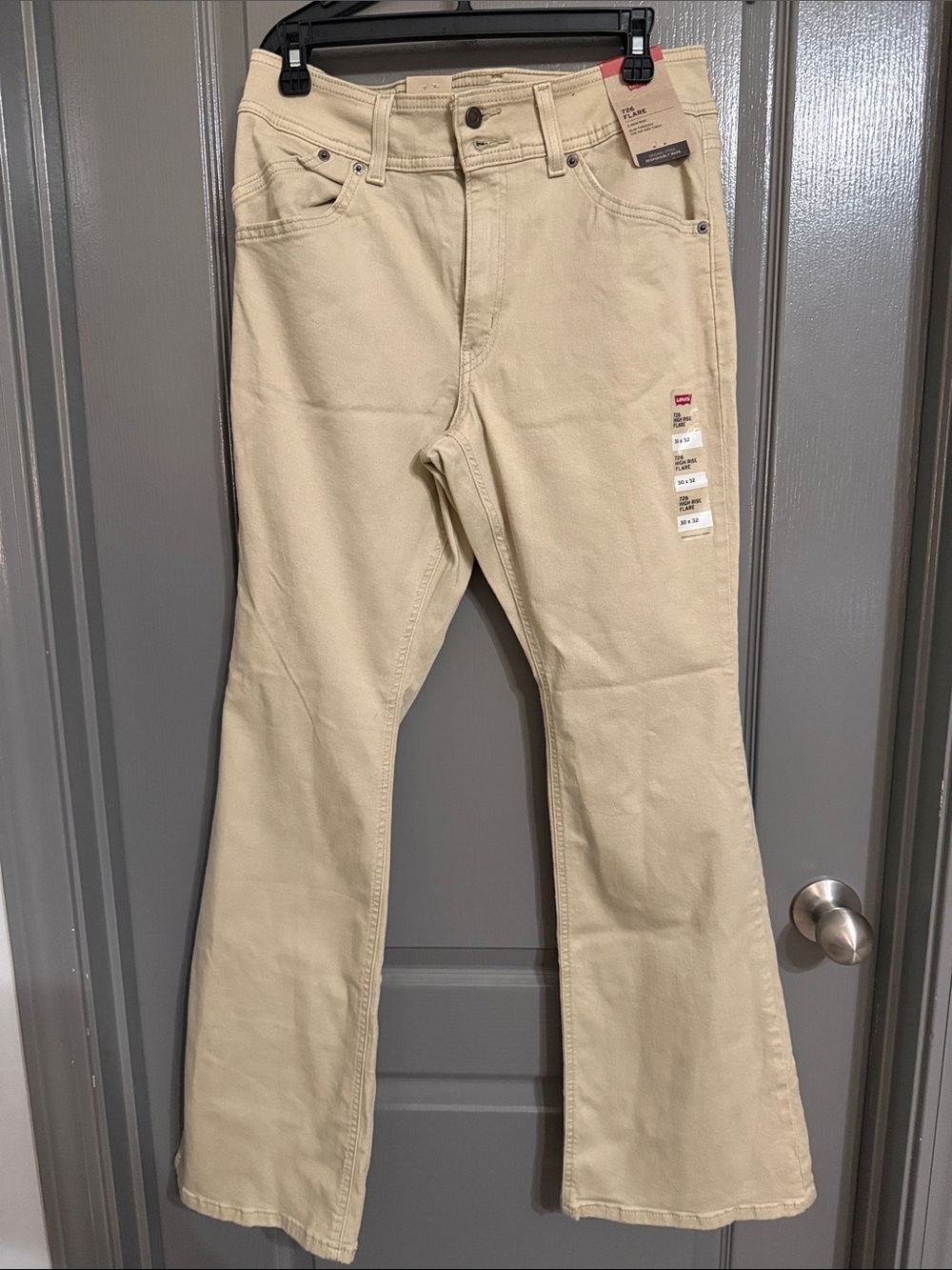 Levi's Women’s 726 High Rise Flair